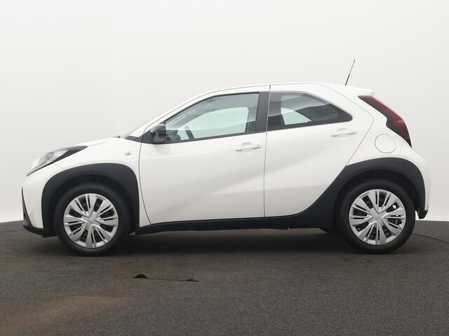 Toyota AYGO X 1.0 VVT-i S-CVT Play