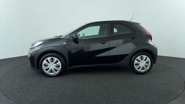 Toyota AYGO X 1.0 VVT-i MT Play