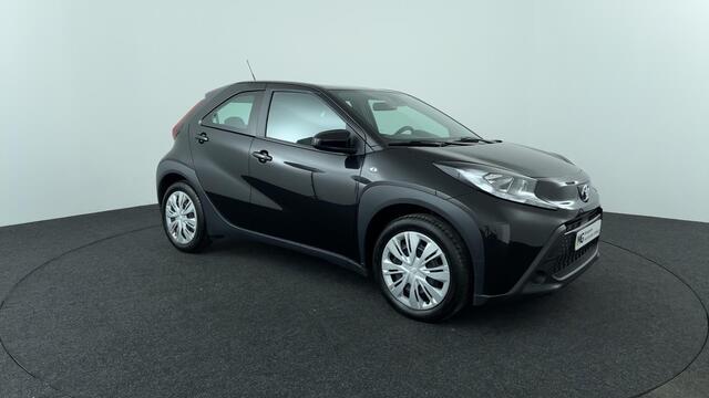 Toyota AYGO X 1.0 VVT-i MT Play