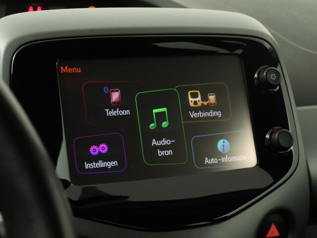 Toyota AYGO 1.0 VVT-i x-play Dealeronderhouden | Camera | Metaallak | NL-Auto |