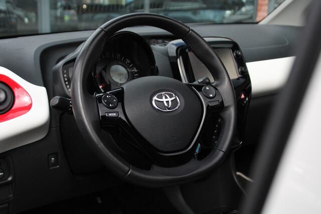 Toyota AYGO 1.0 VVT-i x-pose 70PK Automaat Vouwdak Elektrisch, Navigatie, Climate Control, Carplay/Android Auto