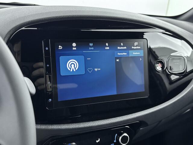 Toyota AYGO X 1.0 VVT-i MT Pulse Demo | Direct leverbaar | Apple Carplay / Android Auto | Bi-Tone Lak | Leen PM