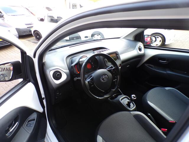 Toyota AYGO 1.0 VVT-i x-joy AUTOMAAT,1 EIGENAAR,ZEER MOOI !!!