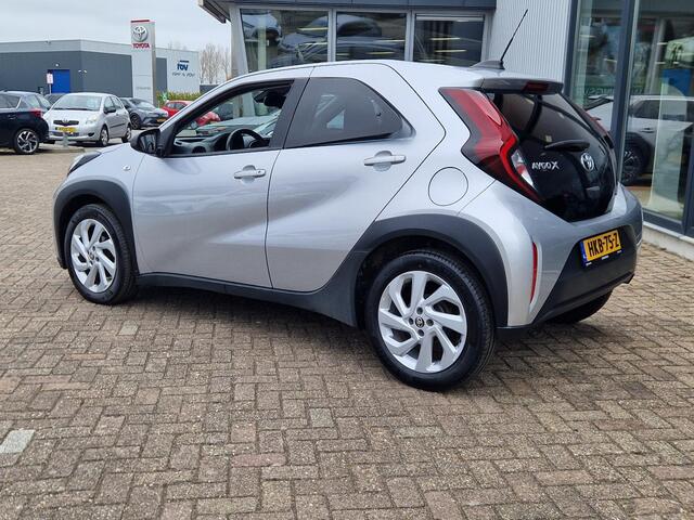 Toyota AYGO X 1.0 VVT-i MT first