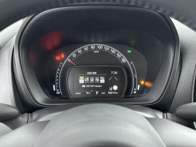 Toyota AYGO X 1.0 VVT-i S-CVT Play