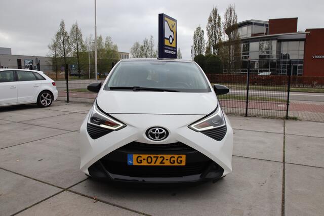 Toyota AYGO 1.0 VVT-i x-play limited Carplay, Camera, NL, auto, Airco, facelift Lente aanbieding!