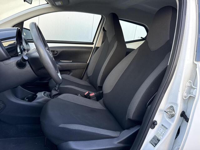 Toyota AYGO 1.0 VVT-i x-fun **AIRCO/ BLUETOOTH/ 36 MAANDEN GARANTIE**