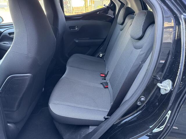 Toyota AYGO 1.0 VVT-i x-joy **APPLE CARPLAY/ BEGRENZER/ 36 MAANDEN GARANTIE**