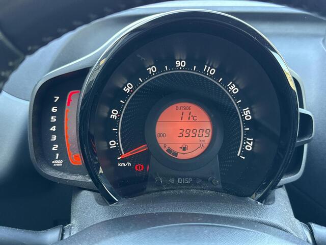 Toyota AYGO 1.0 VVT-i x-joy **APPLE CARPLAY/ BEGRENZER/ 36 MAANDEN GARANTIE**