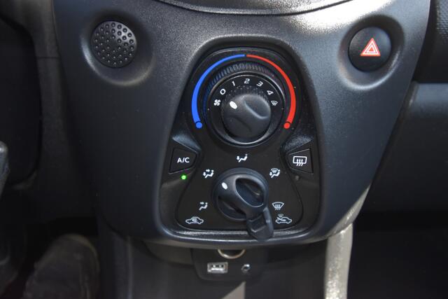 Toyota AYGO 1.0 VVT-i x-fun , AIRCO , EL VOOR , BL TOOTH , CV AFST ,
