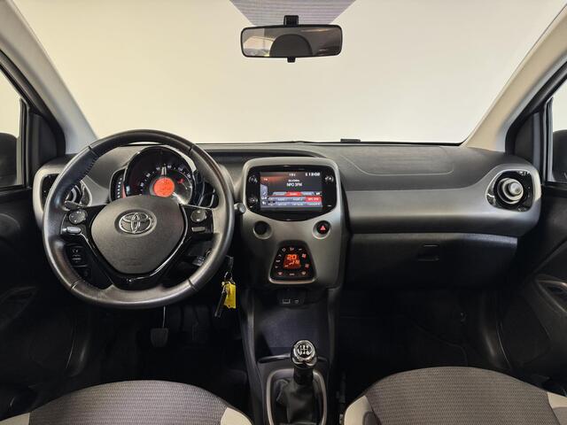 Toyota AYGO 1.0 VVT-i x-joy | Apple Carplay / Android Auto | Camera | Climate Control |
