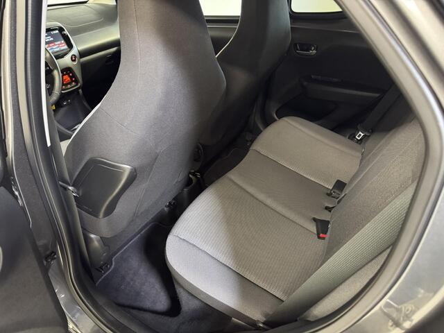 Toyota AYGO 1.0 VVT-i x-joy | Apple Carplay / Android Auto | Camera | Climate Control |