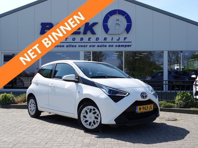 Toyota AYGO 1.0 VVT-i x-play NAVI | CAMERA | BT-TEL | AIRCO