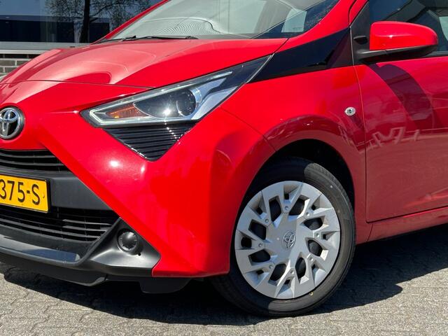 Toyota AYGO 1.0 VVT-I X-Play - Trekhaak - Achteruitrijcamera - Carplay