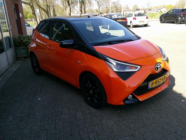 Toyota AYGO 1.0 VVT-i x-cite