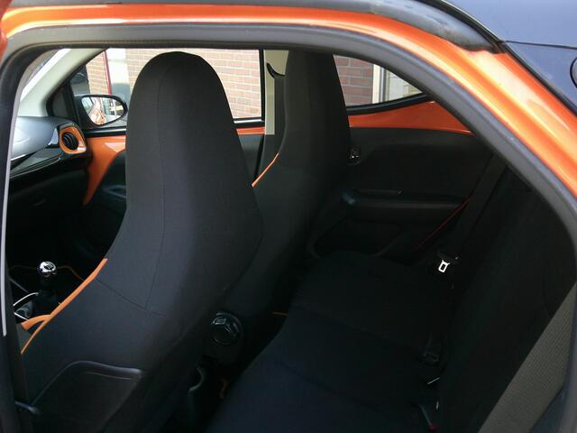 Toyota AYGO 1.0 VVT-i x-cite