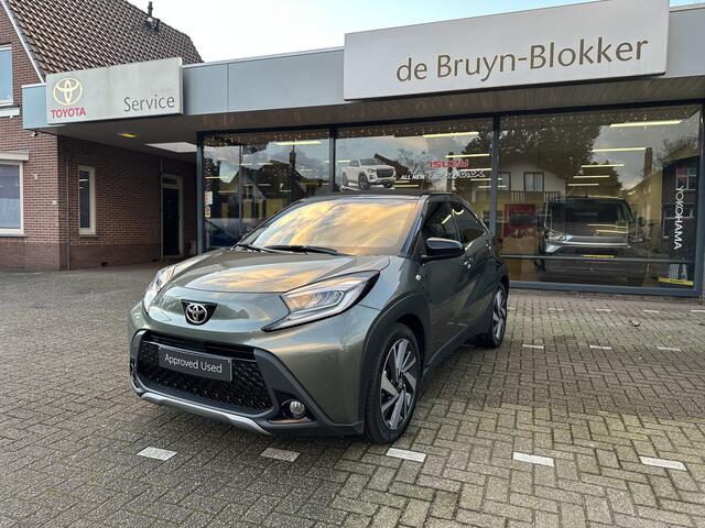Toyota AYGO X 1.0 VVT-i Cabrio Premium parkeersensoren voor en achter / stoelverwarming / smartkey met startknop / lichtmetalen velgen / navigatie / apple carplay / android auto / speciale bekleding