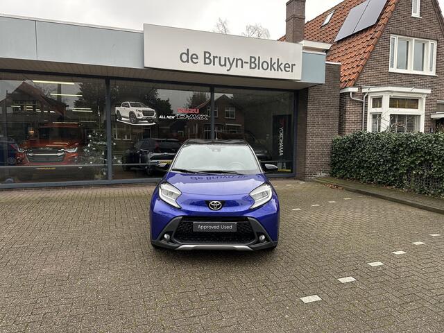 Toyota AYGO X 1.0 VVT-i MT Premium parkeersensoren voor en achter / stoelverwarming / smartkey met startknop / navigatie / apple carplay / android auto / lichtmetalen velgen / draadloos telefoon laden / 10 jaar garantie!