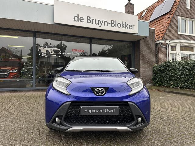 Toyota AYGO X 1.0 VVT-i MT Premium parkeersensoren voor en achter / stoelverwarming / smartkey met startknop / navigatie / apple carplay / android auto / lichtmetalen velgen / draadloos telefoon laden / 10 jaar garantie!