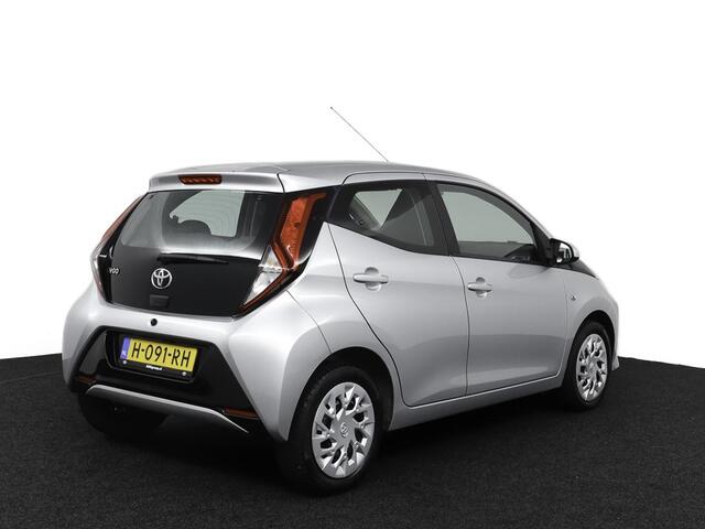 Toyota AYGO 1.0 VVT-i x-play | Apple Carplay/Android Auto | airco |