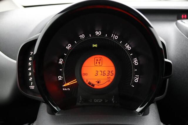 Toyota AYGO 1.0 VVT-i x-play | Automaat | Airco | Groot scherm met parkeercamera | Bleutooth |