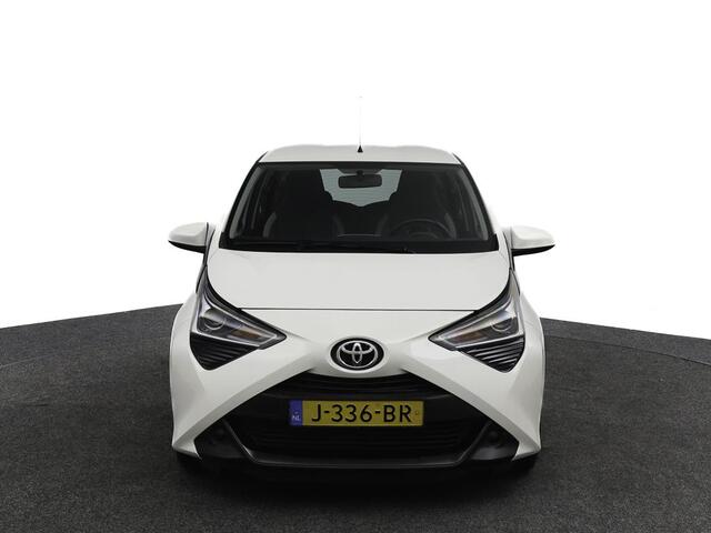 Toyota AYGO 1.0 VVT-i x-play | Parkeercamera | Airco | 5-drs |