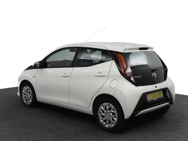 Toyota AYGO 1.0 VVT-i x-play | Parkeercamera | Airco | 5-drs |