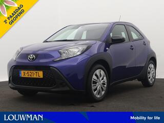 toyota-aygo-x-1.0-vvt-i-s-cvt-play-