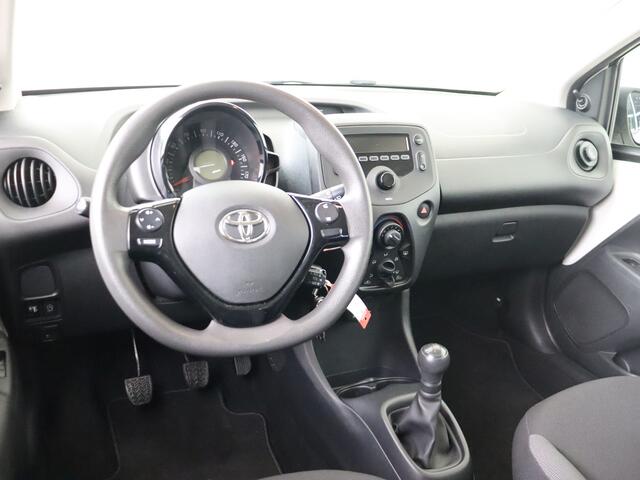 Toyota AYGO 1.0 VVT-i x-fun I Airco I 5 Deurs I Zuinig I Centrale vergrendeling met afstandsbediening I Elektrische ramen voor I 1e Eigenaar I Volledig LOUWMAN Onderhouden I