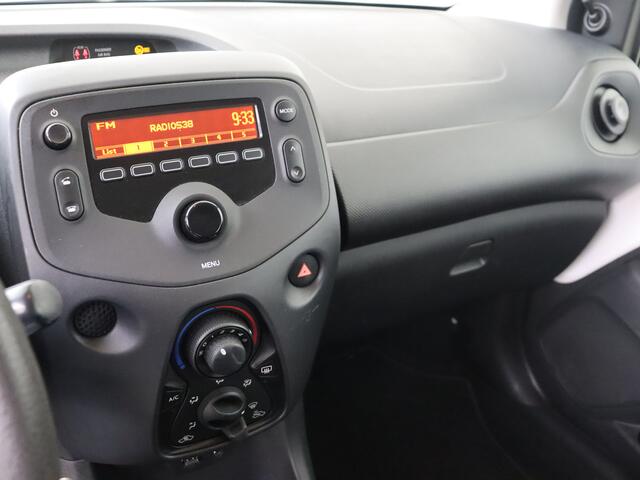 Toyota AYGO 1.0 VVT-i x-fun I Airco I 5 Deurs I Zuinig I Centrale vergrendeling met afstandsbediening I Elektrische ramen voor I 1e Eigenaar I Volledig LOUWMAN Onderhouden I