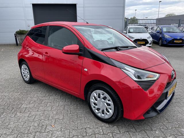 Toyota AYGO 1.0 VVT-i x-play