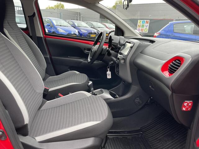 Toyota AYGO 1.0 VVT-i x-play