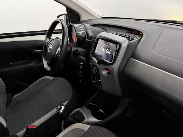 Toyota AYGO 1.0 VVT-i x-play limited Airco, Apple carplay, Camera, Cruise control, A start stop