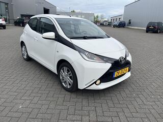 toyota-aygo-1.0-vvt-i-x-wave