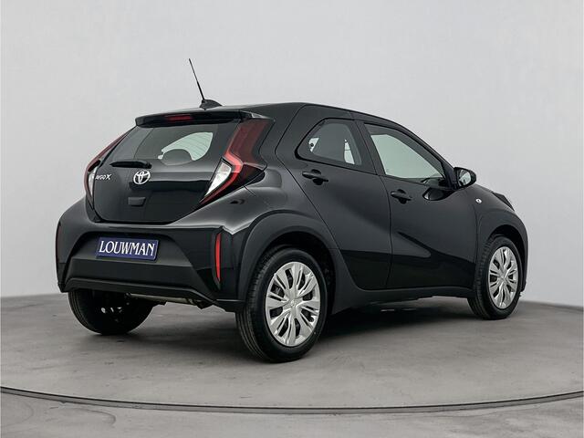 Toyota AYGO X 1.0 VVT-i MT Play | Apple Carplay & Android Auto | Parkeercamera | | Direct leverbaar |