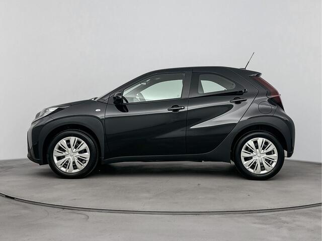 Toyota AYGO X 1.0 VVT-i MT Play | Apple Carplay & Android Auto | Parkeercamera | | Direct leverbaar |
