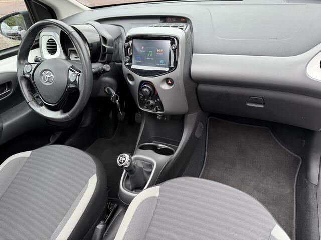 Toyota AYGO 1.0 VVT-i Cabrio-top, Camera | Airco | CarPlay