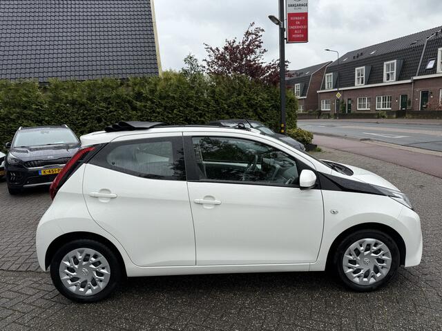 Toyota AYGO 1.0 VVT-i Cabrio-top, Camera | Airco | CarPlay