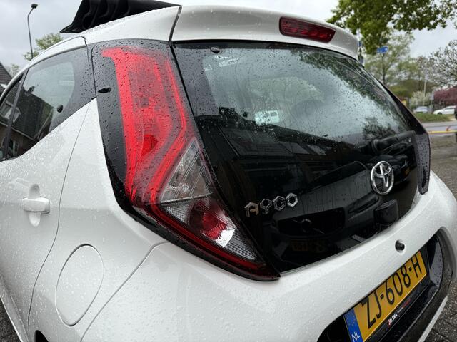 Toyota AYGO 1.0 VVT-i Cabrio-top, Camera | Airco | CarPlay