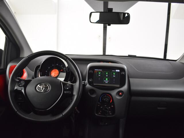 Toyota AYGO 1.0 VVT-i x-play | Automaat | Camera