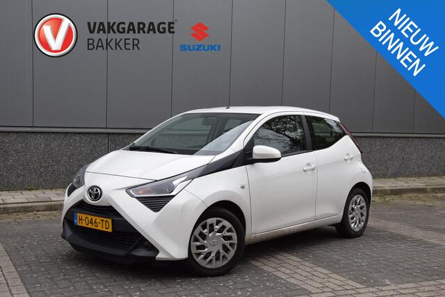 Toyota AYGO 1.0 VVT-i x-play | Cruise control | Bluetooth | Achteruitrijcamera |
