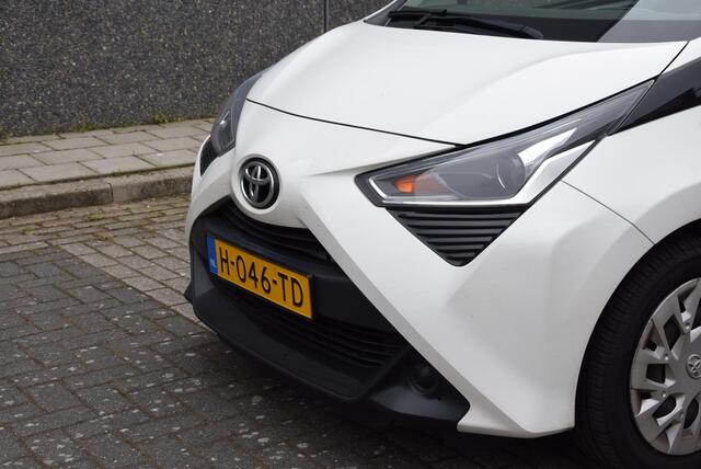 Toyota AYGO 1.0 VVT-i x-play | Cruise control | Bluetooth | Achteruitrijcamera |