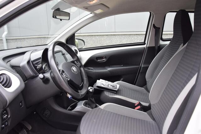 Toyota AYGO 1.0 VVT-i x-play | Cruise control | Bluetooth | Achteruitrijcamera |