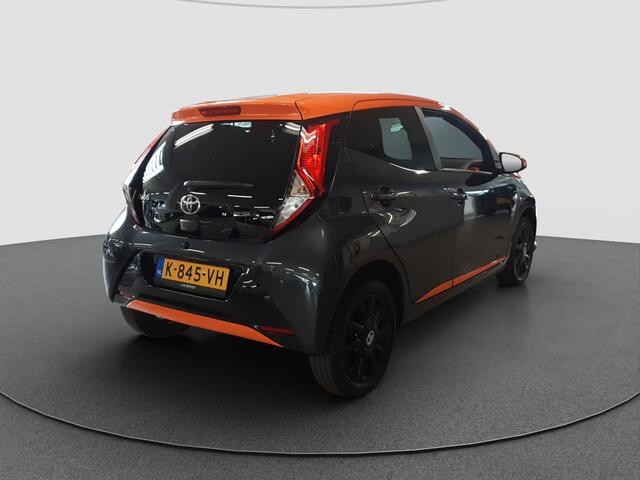Toyota AYGO 1.0 VVT-i x-JBL JBL Audio |