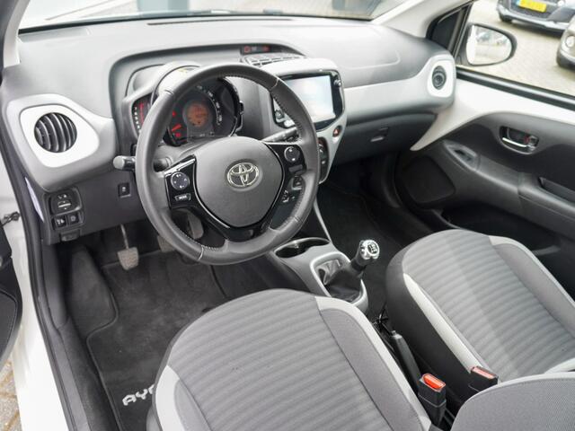 Toyota AYGO 1.0 VVT-i x-play CarPlay | Airco | NAP | Bluetooth