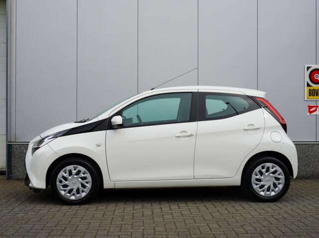 Toyota AYGO 1.0 VVT-i x-play CarPlay | Airco | NAP | Bluetooth