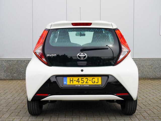 Toyota AYGO 1.0 VVT-i x-play CarPlay | Airco | NAP | Bluetooth