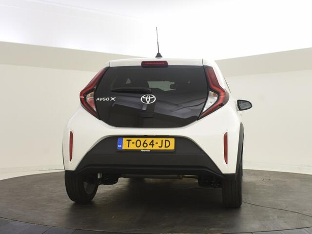 Toyota AYGO 1.0 VVT-i MT first Edition | Camera | LM Velgen