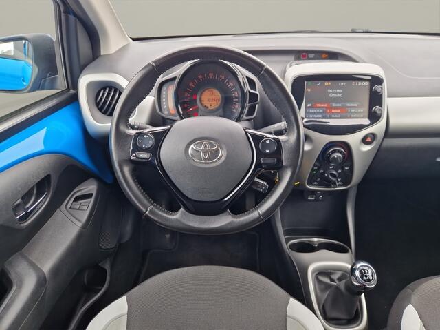 Toyota AYGO 1.0 VVT-i X-play NL Auto - Camera - Top Onderhouden!