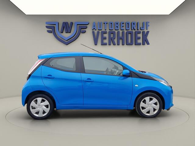 Toyota AYGO 1.0 VVT-i X-play NL Auto - Camera - Top Onderhouden!